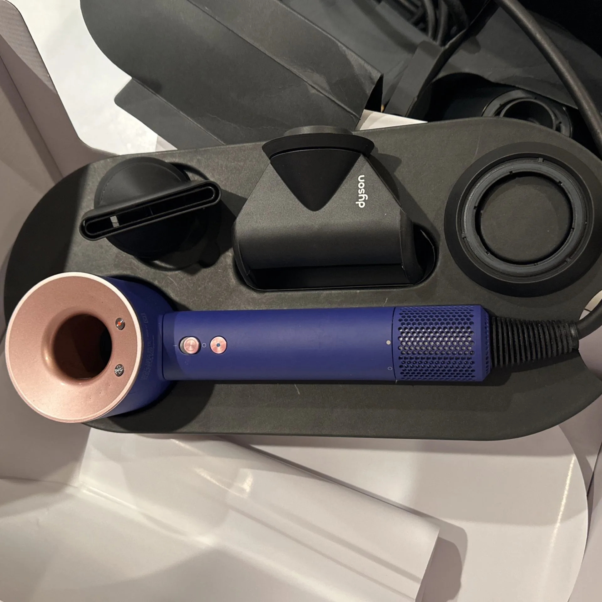 Dyson Supersonic HD07 VBR thumbnail