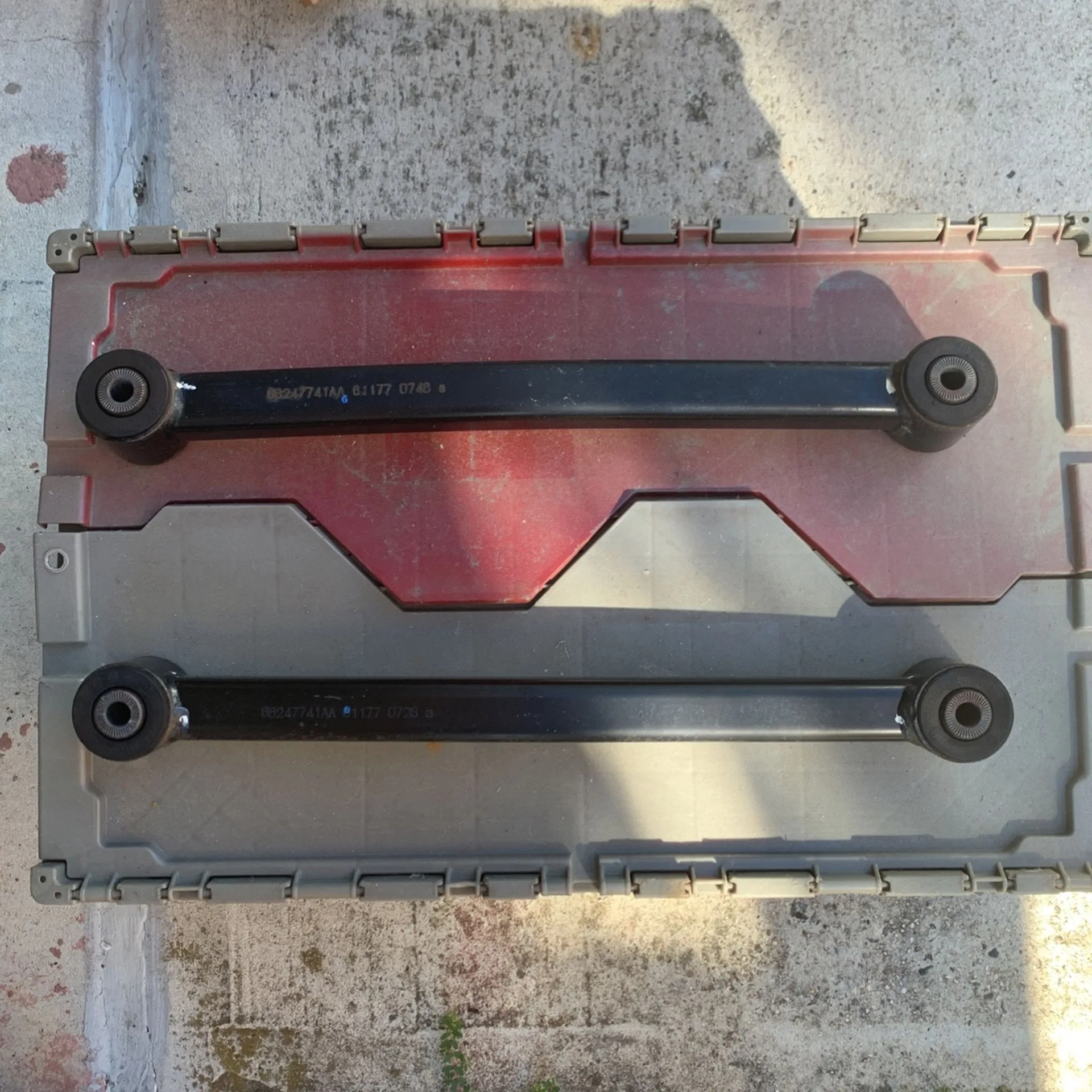 Mopar Rear Lower Control Arm for 18-22 Jeep Wrangler JL thumbnail