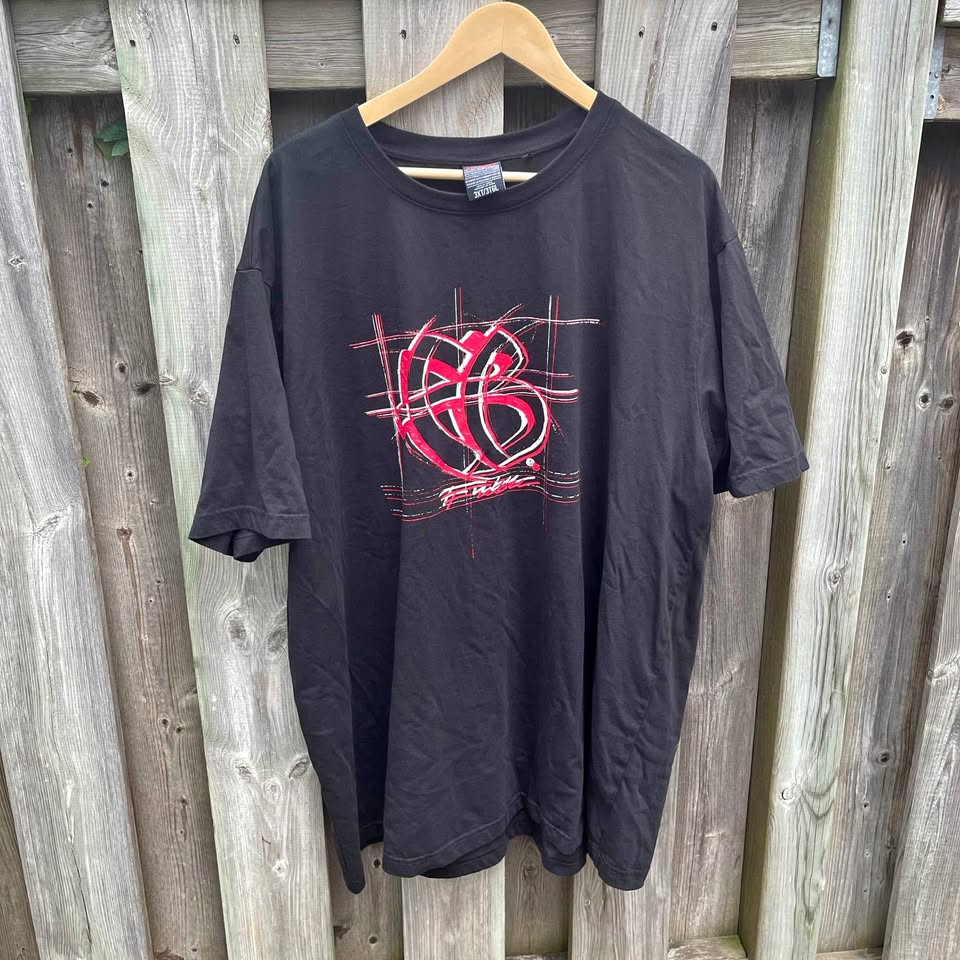 Black red screen print size 3xl baggy fubu t-shirt