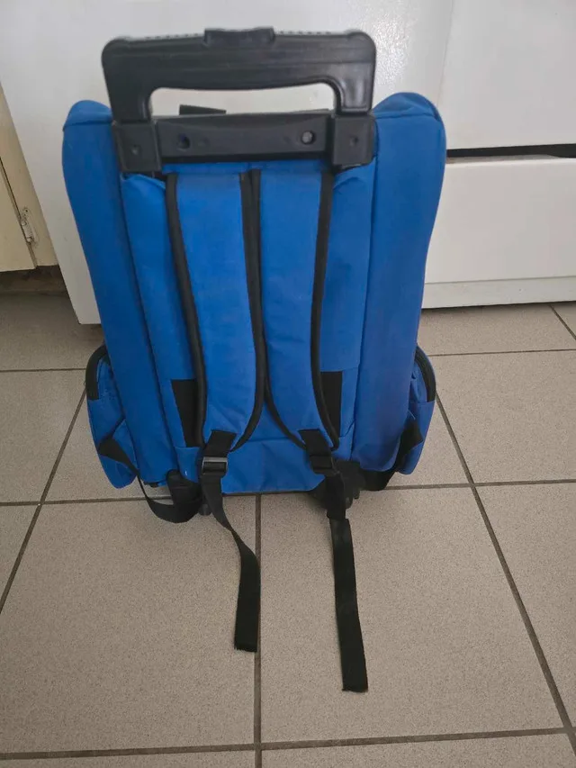 Cat carrier / Small dog carrier image indicator(3)