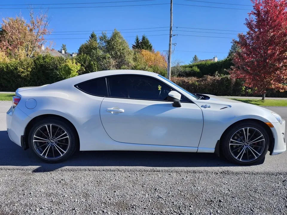 2014 Scion FR-S image indicator(2)