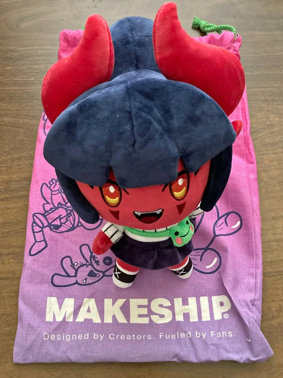 Authentic "Synth Plushie" by Makeship from Lahfy, Brand new thumbnail