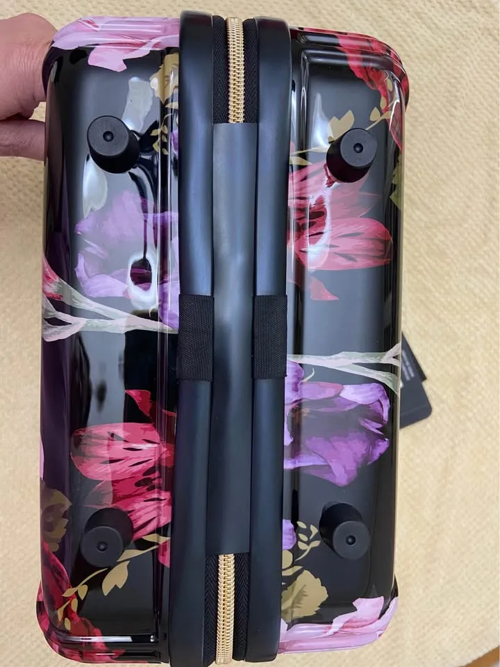 Triforce Hardside Beauty Case, Black Floral - New! image indicator(5)