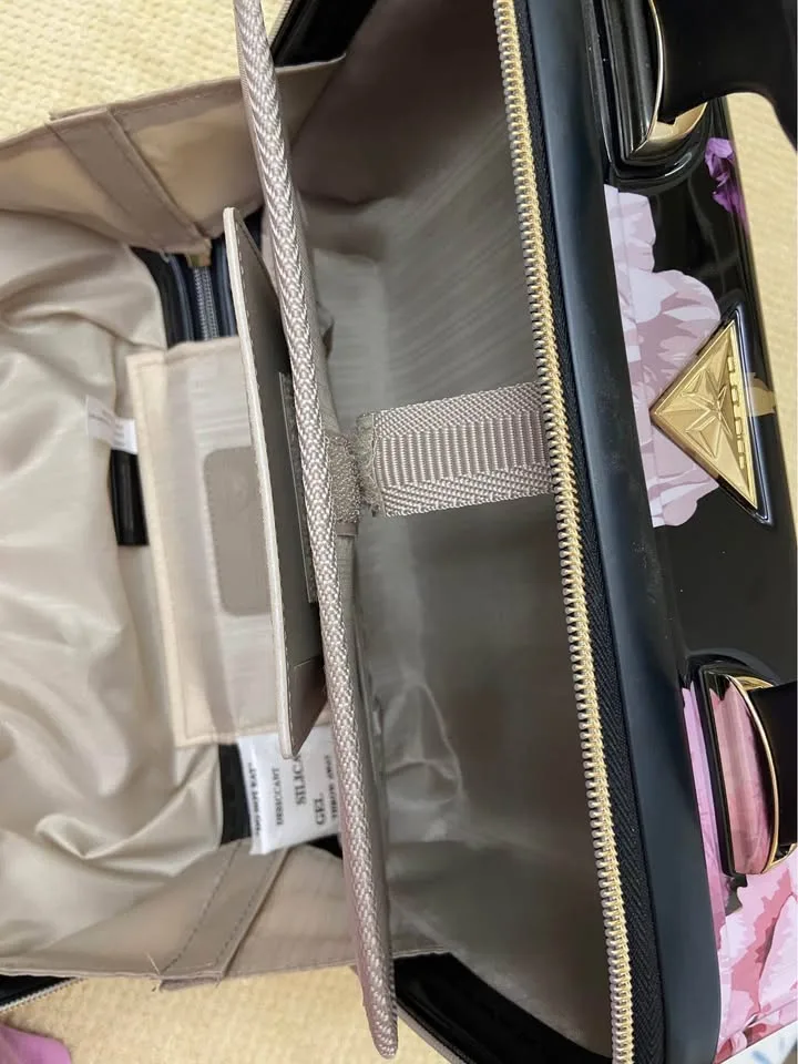 Triforce Hardside Beauty Case, Black Floral - New! image indicator(7)