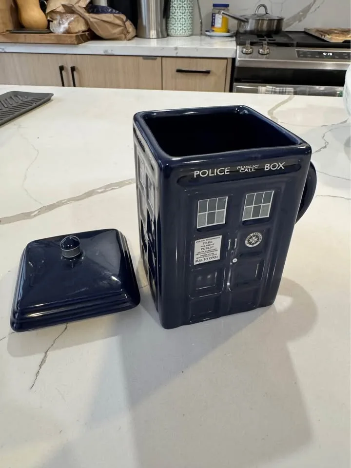 Doctor Who TARDIS ceramic mug image indicator(3)