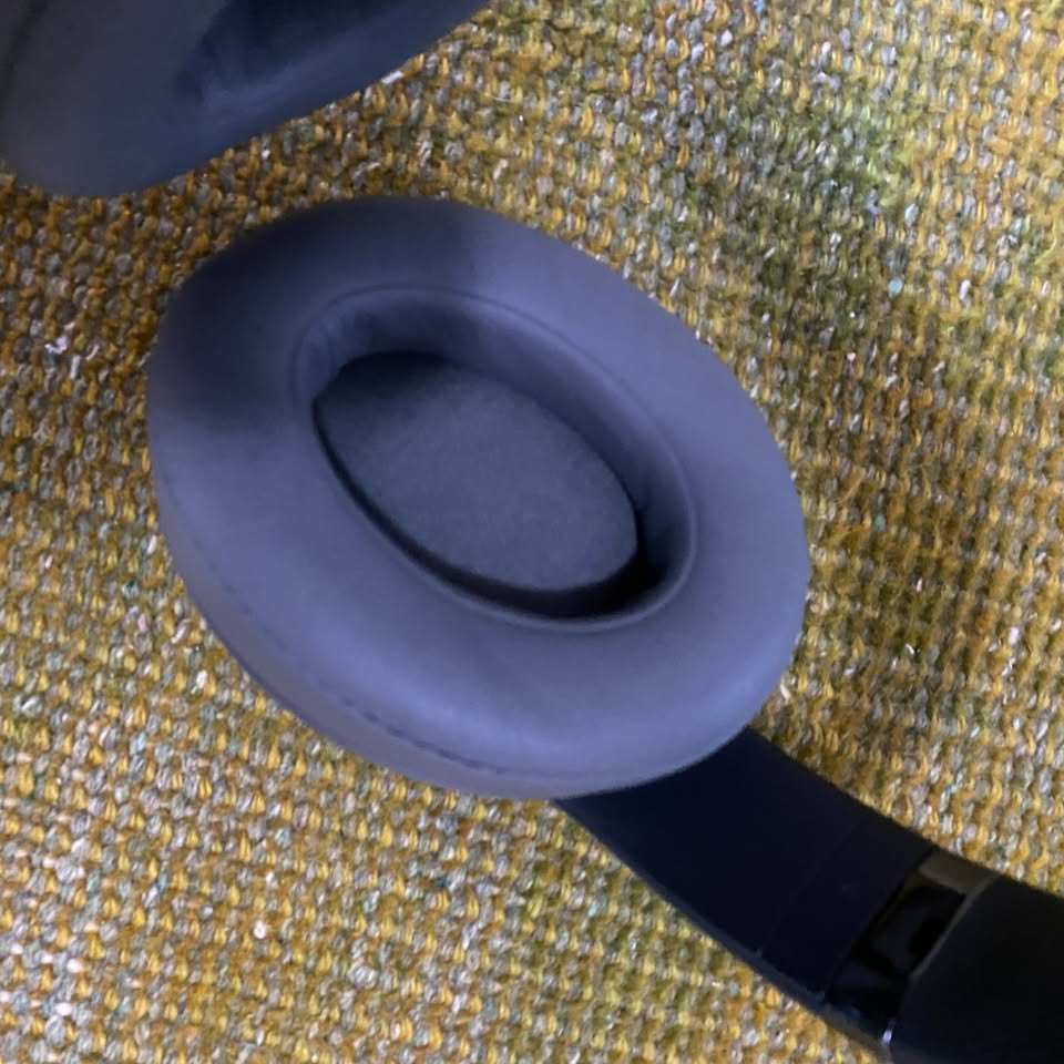 Beats Studio3 Wireless Over-Ear Headphones - Grey - photo 4