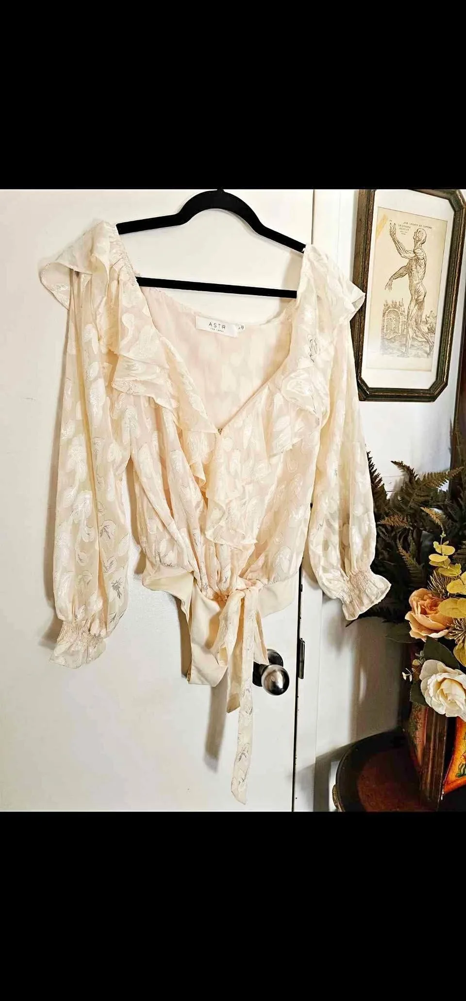 Size S ASTR Cream Ruffle Persephone Bodysuit Top