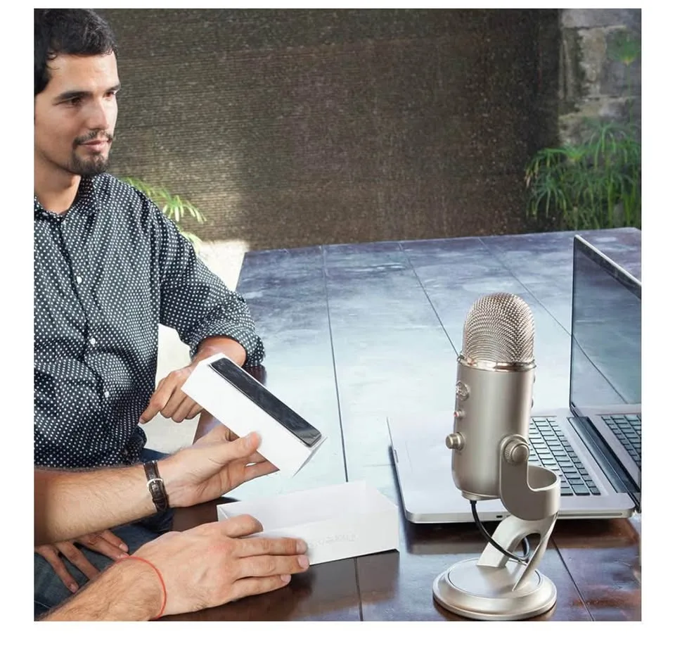 Blue Microphones Yeti USB Microphone - Space Gray image indicator(9)