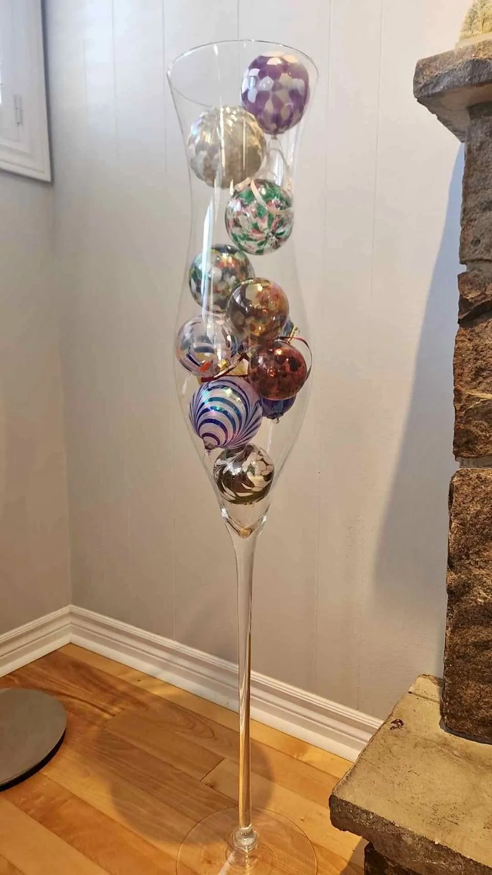 Vase tall thumbnail