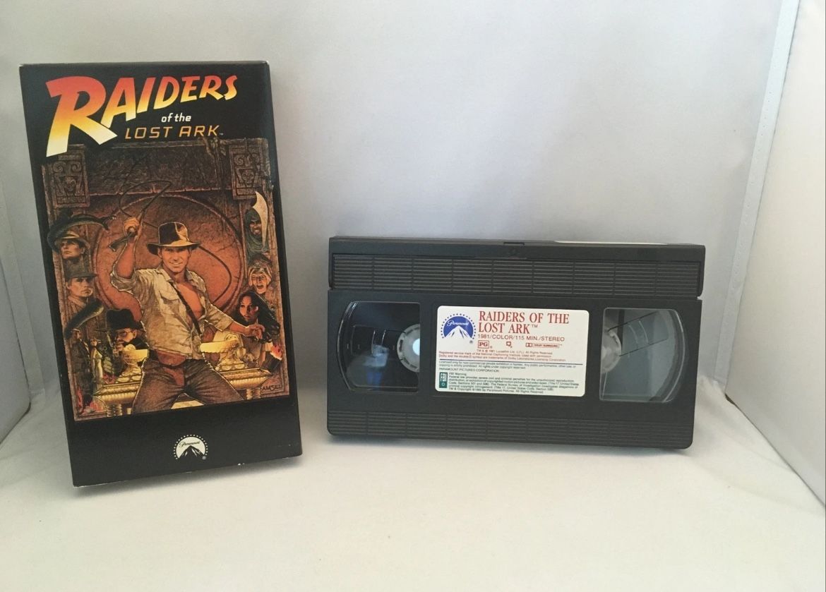 Indiana Jones VHS 3-Tape BOX Set -used- good condition - photo 4