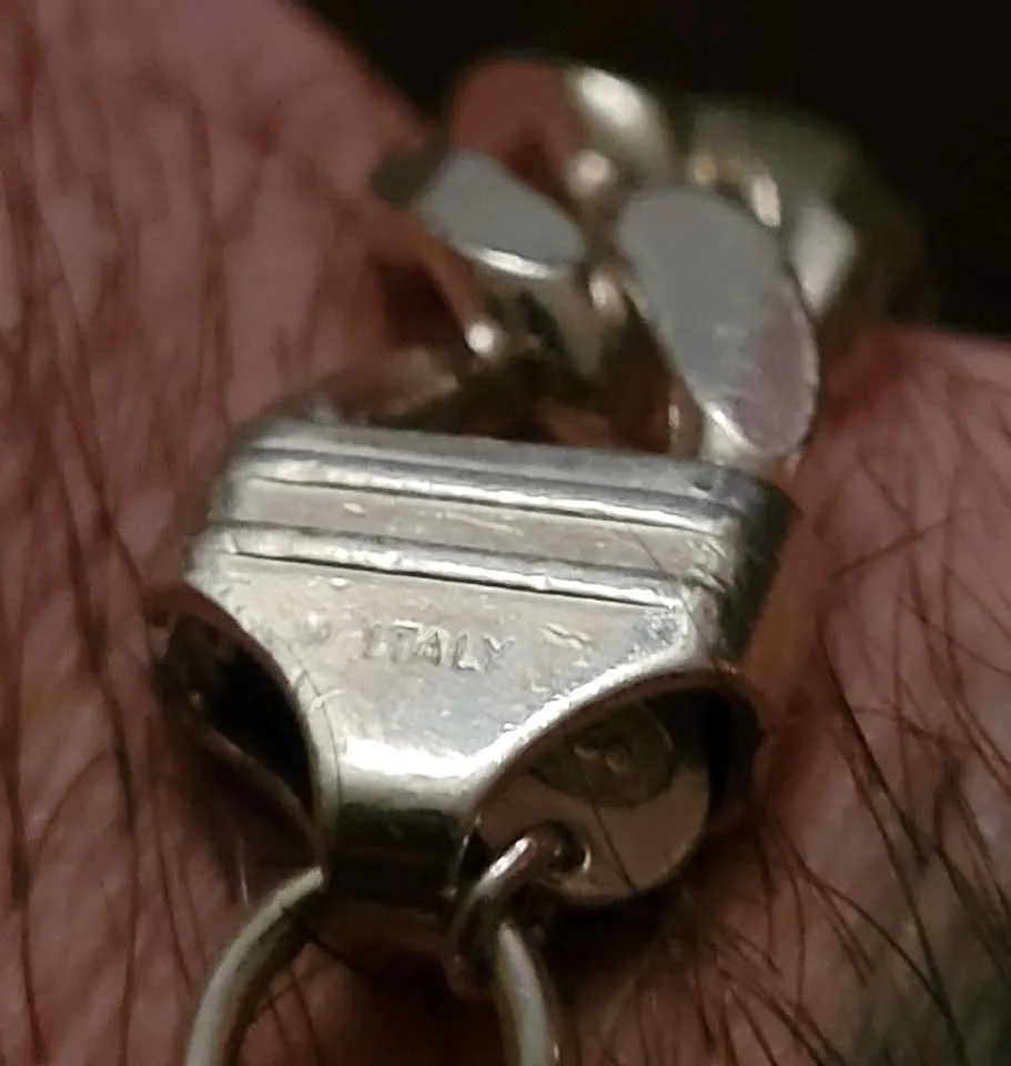 9" Solid Sterling Silver Cuban Link Bracelet image indicator(3)