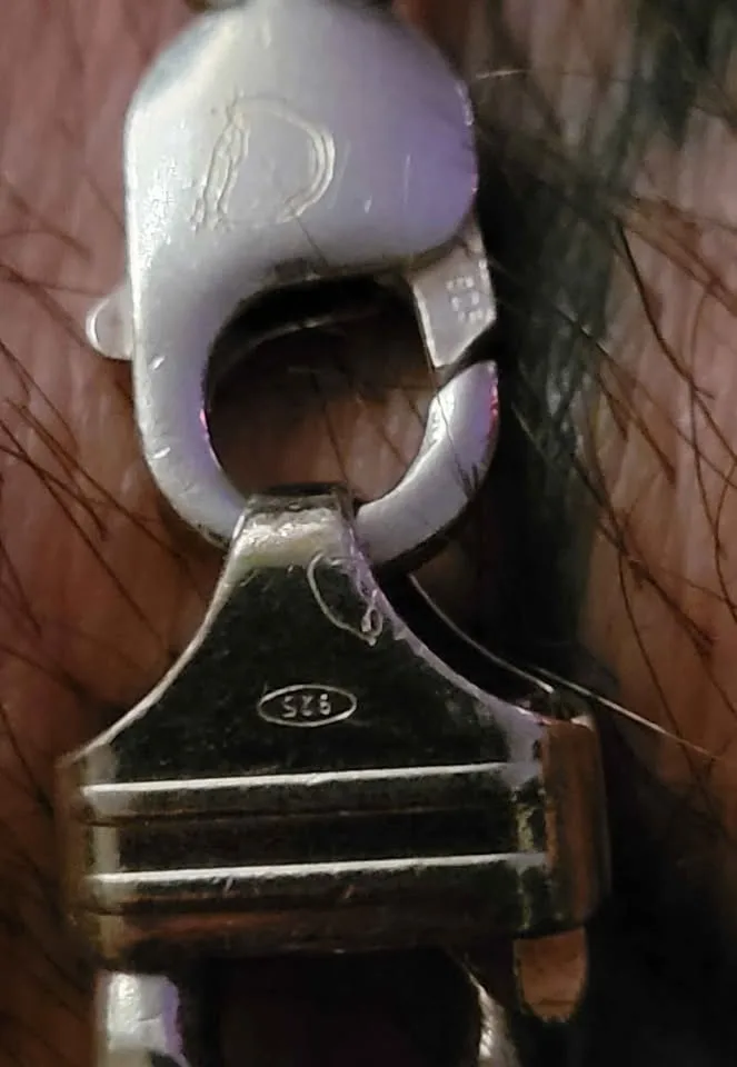 9" Solid Sterling Silver Cuban Link Bracelet image indicator(4)