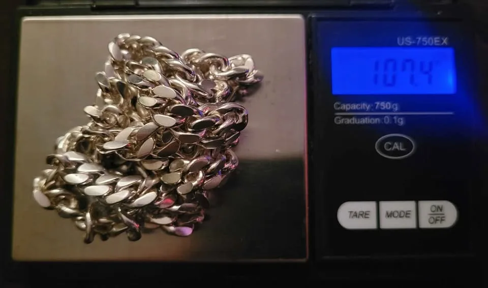 Solid .950 Siver Handmade 25" Cuban Link Chain 107.4 grams image indicator(9)