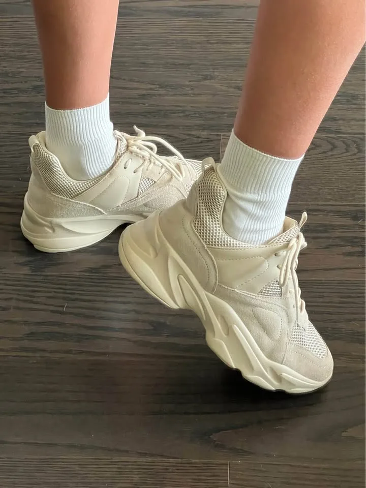 Steve Madden Light Shoes image indicator(5)