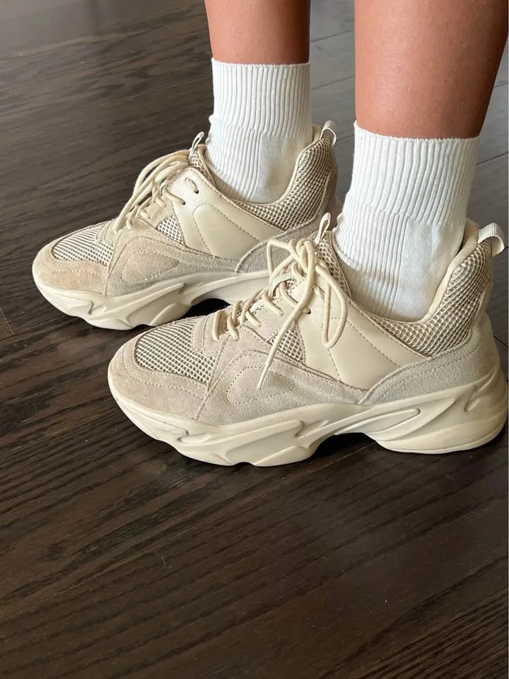 Steve Madden Light Shoes image indicator(6)