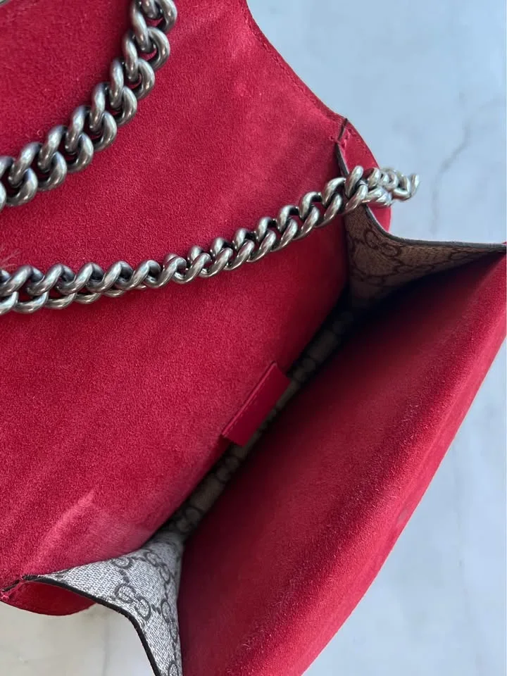 Authentic Gucci Dionysus Shoulder Bag image indicator(5)