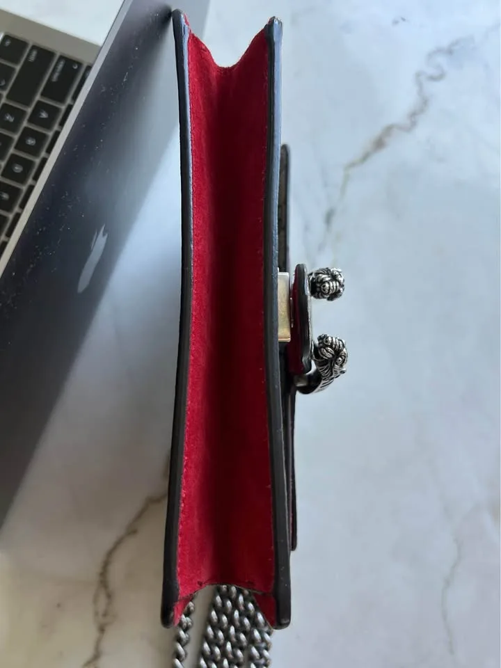 Authentic Gucci Dionysus Shoulder Bag image indicator(7)