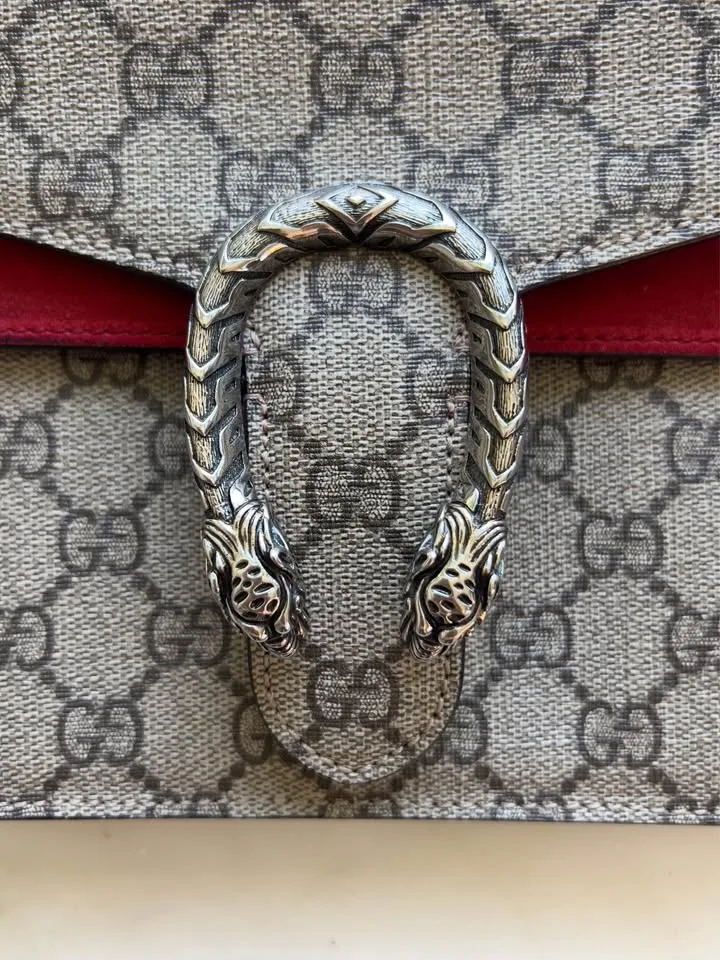 Authentic Gucci Dionysus Shoulder Bag image indicator(10)