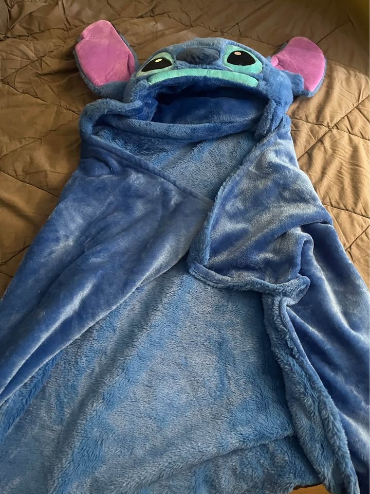 Stitch hooded blanket - photo 2