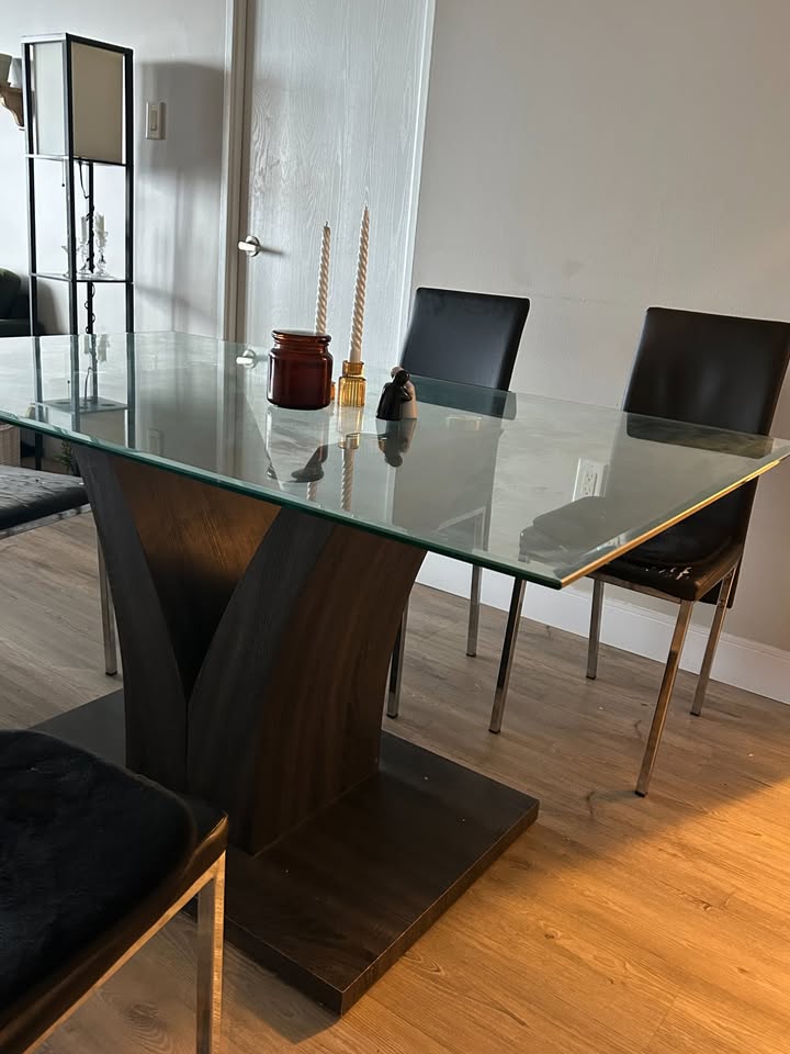 Dining Table - photo 2