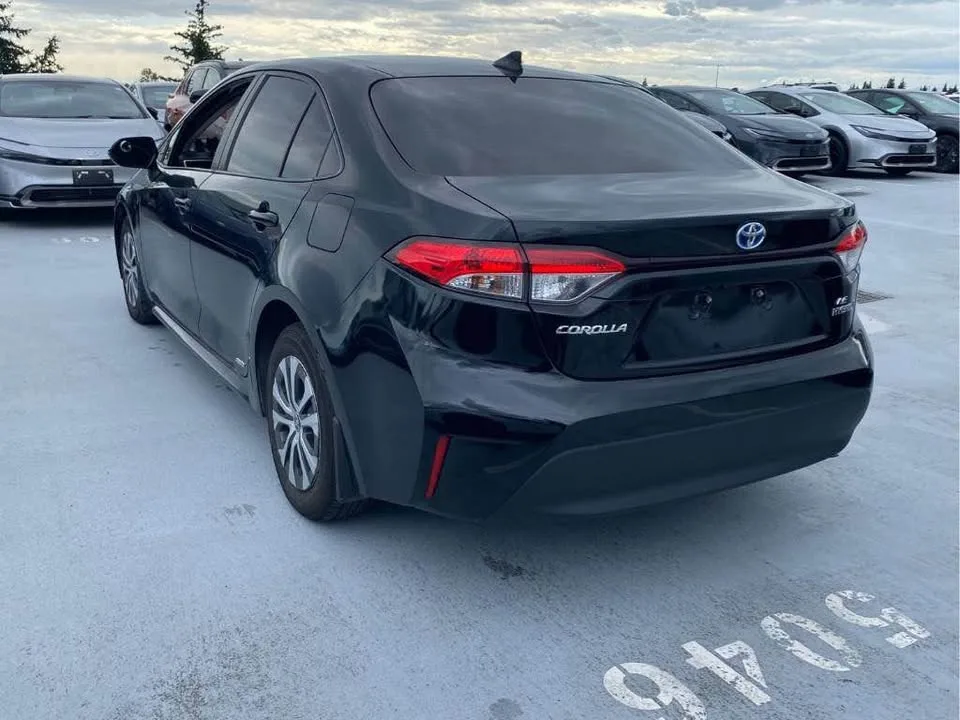 2023 Toyota corolla hybrid le awd image indicator(3)