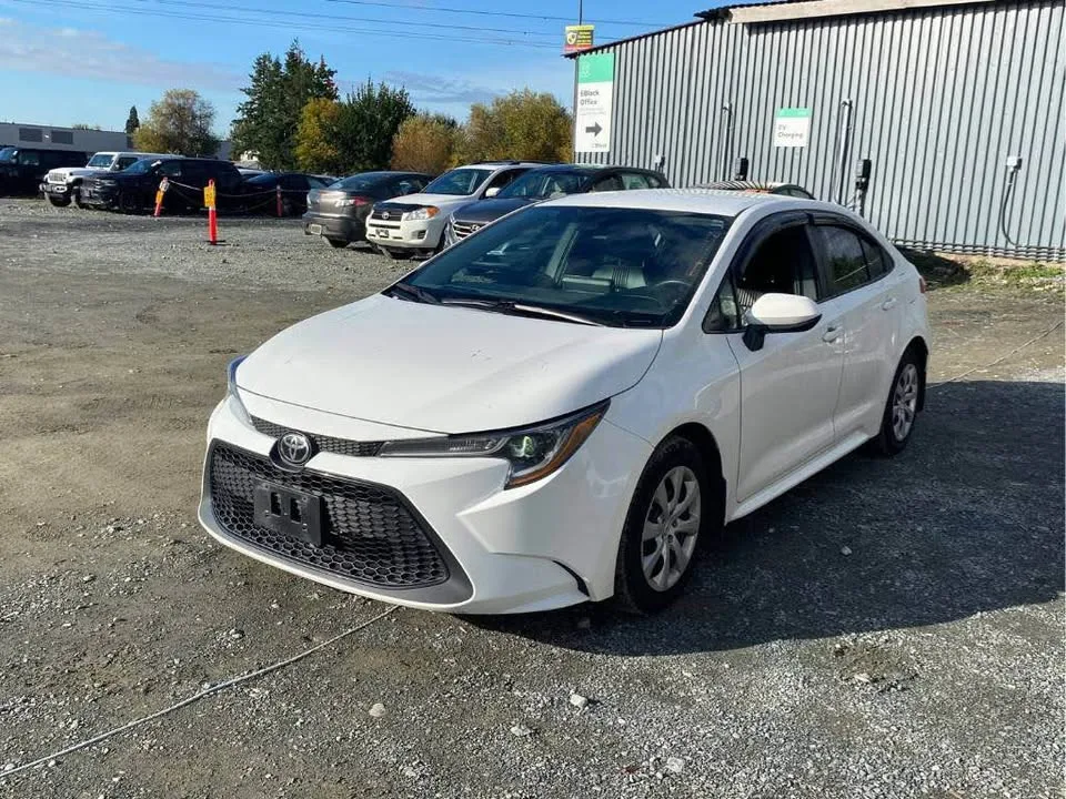 2022 Toyota Corolla LE image indicator(7)