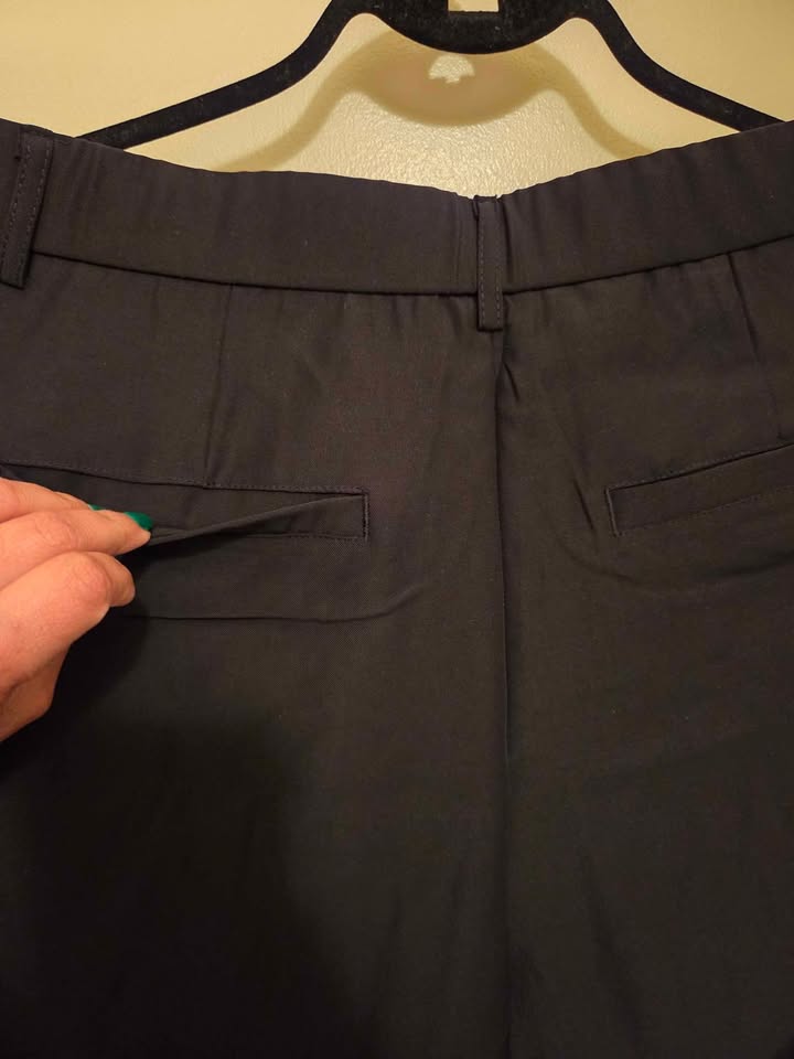 *Brand New with Tags* Black wide legged pants (medium) - photo 3