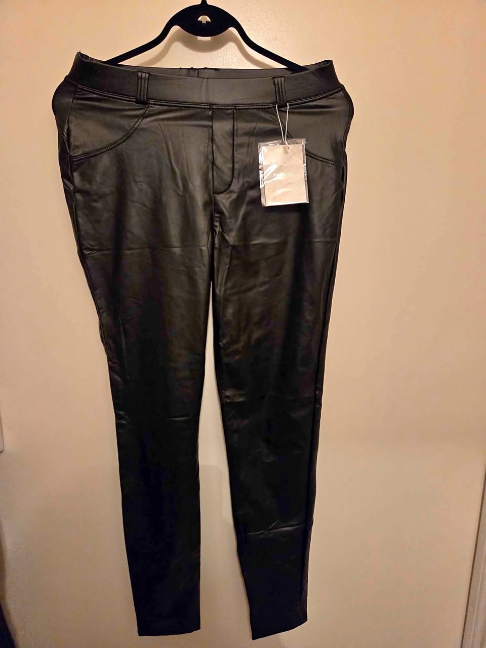 Brand New with Tags Black Faux leather leggings (medium)