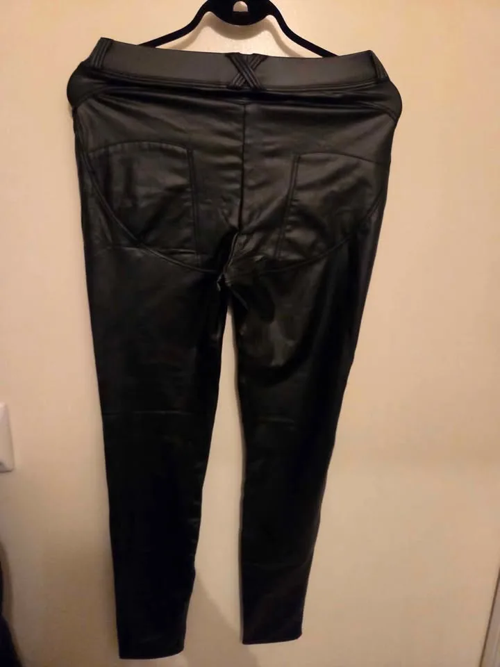 Brand New with Tags Black Faux leather leggings (medium) image indicator(2)