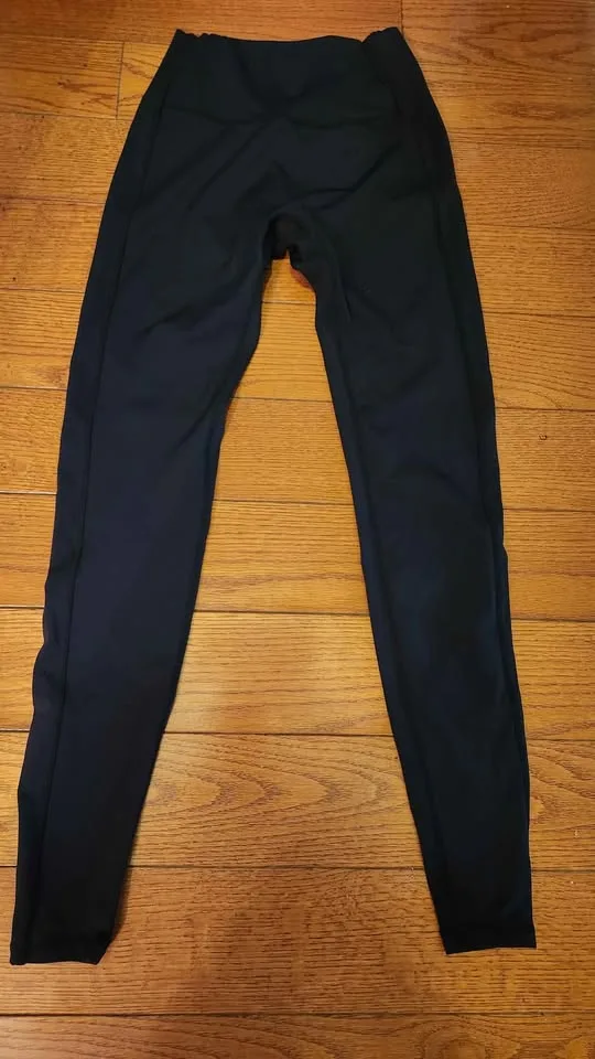 High-rise Black Alphalete Leggings (Small) image indicator(2)