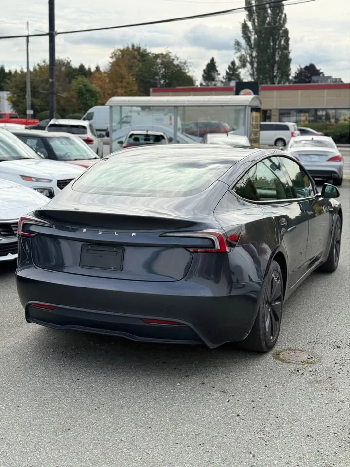 2024 Tesla model 3 rwd image indicator(2)