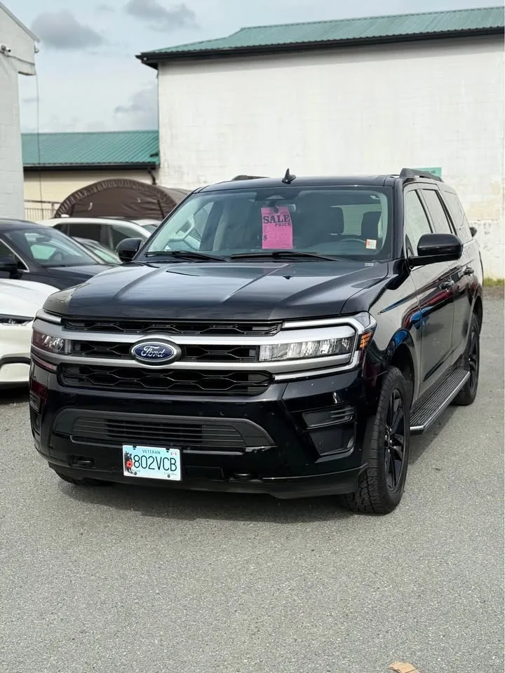 2022 Ford expedition xlt 4x4 image indicator(5)