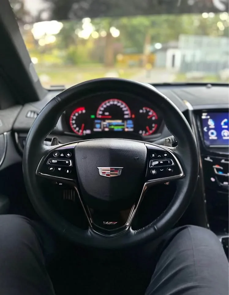 2017 Cadillac ATS V Series image indicator(6)