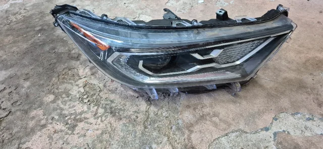 RAV4 Passenger Side Headlight thumbnail
