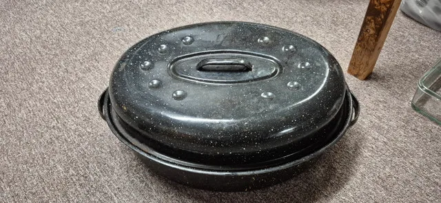 Oven Roaster Pot thumbnail