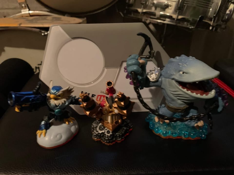 Sky landers figures lot of 3 - photo 4