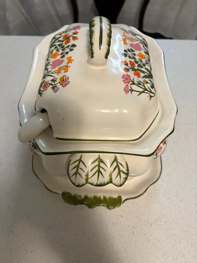 Floral Soup Tureen image indicator(5)