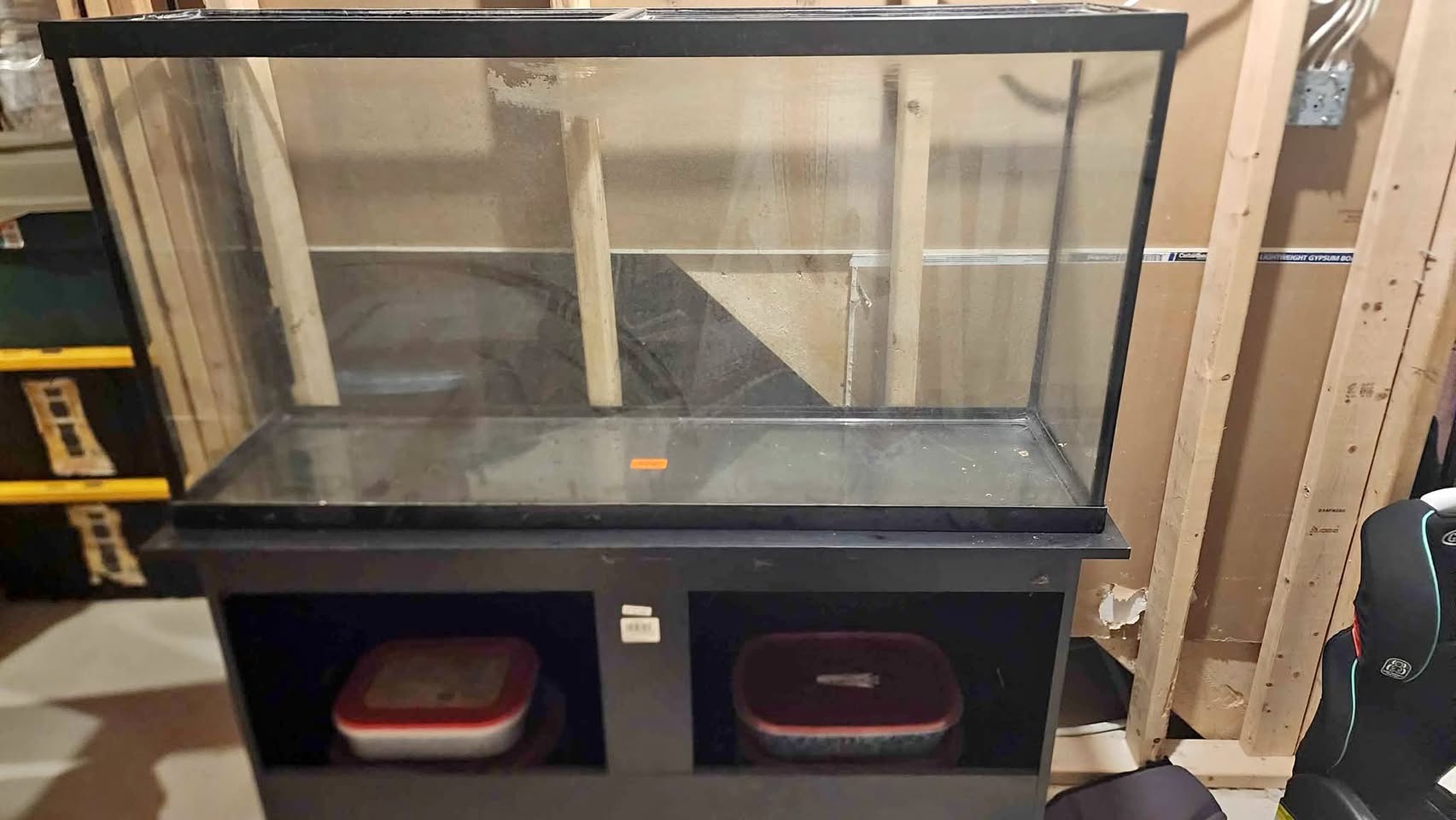 60 Gallon Fish Tank with stand