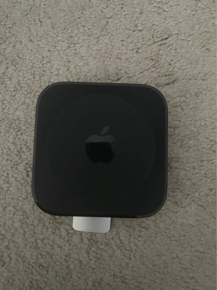 Apple TV 3rd Generation - photo 2