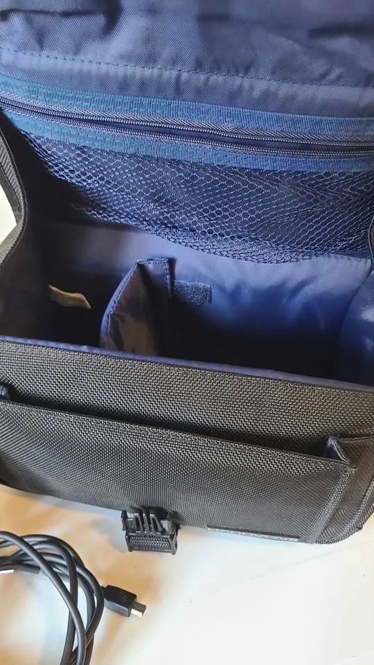 Sony Handycam DCR-DVD101E + Case, Remote & Discs image indicator(7)