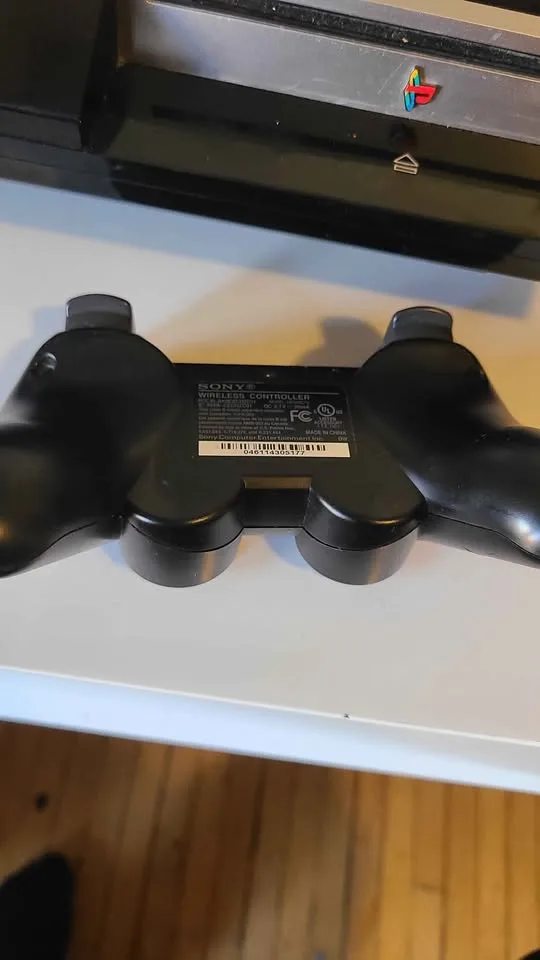 Sony PlayStation 3 (PS3) 80GB Console image indicator(4)