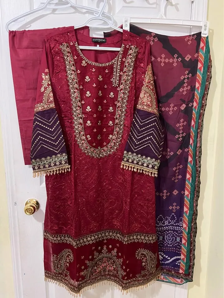 3 Pcs Maroon Suit with sequence Embroidered image indicator(2)