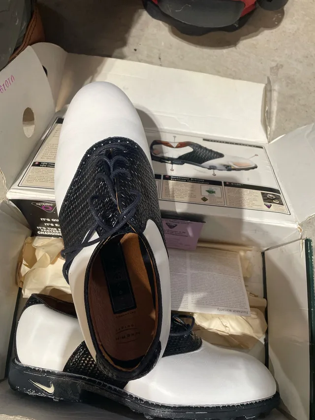 Nike Golf shoes image indicator(3)