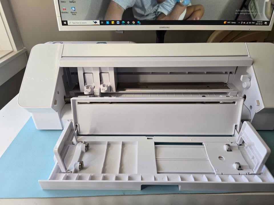 Silhouette Cameo 4 Cutting Machine - photo 5