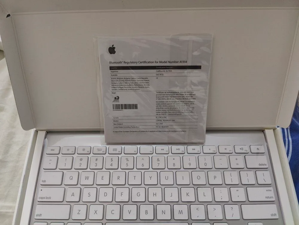 Apple Keyboard thumbnail