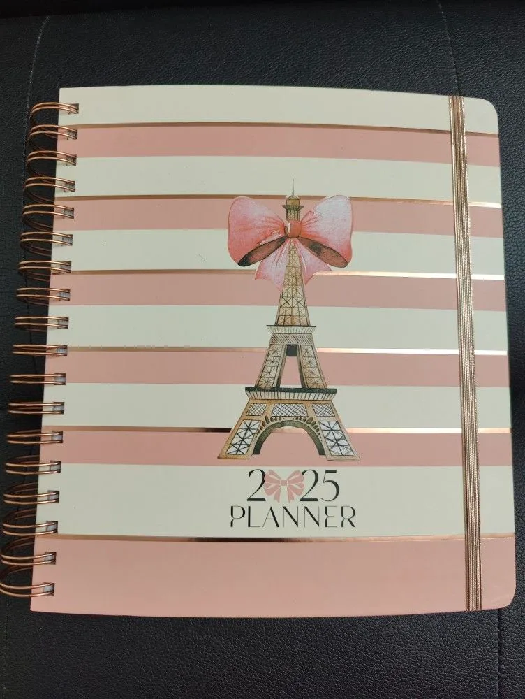 2025 Year Planner thumbnail