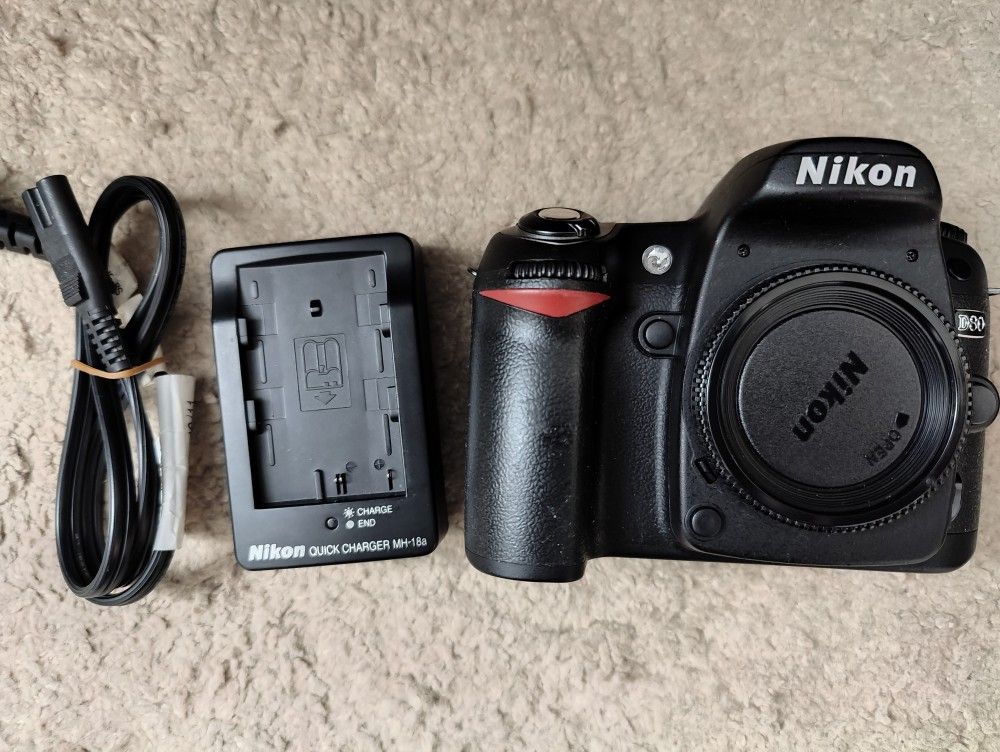 Nikon D80 DSLR - photo 2