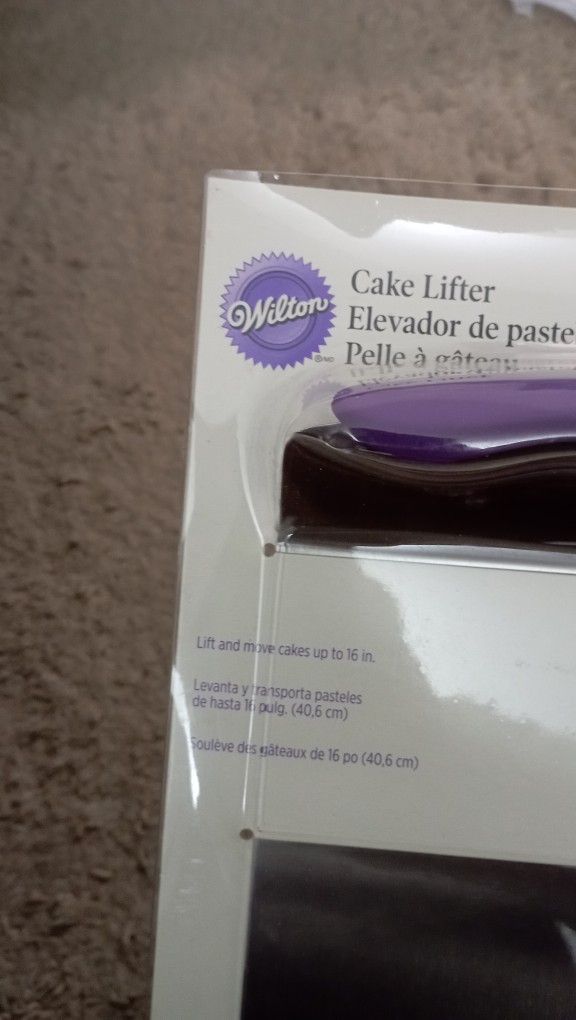 Wilton Cake Lifter - photo 2