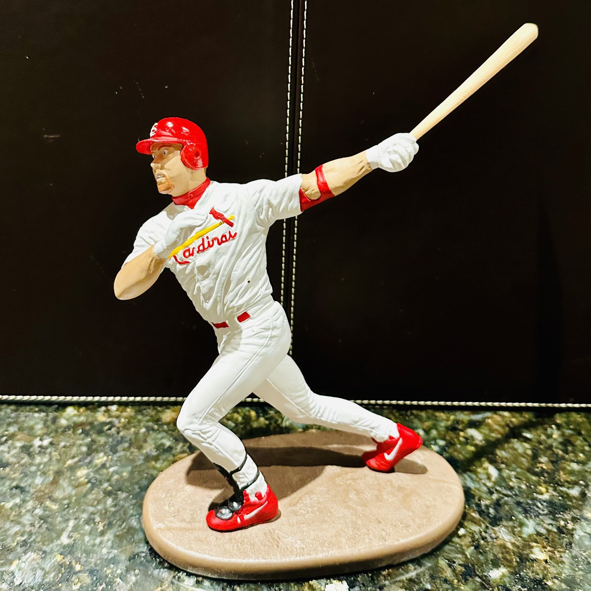 Mark McGwire Salvino Prestige Figurine Statue - photo 2