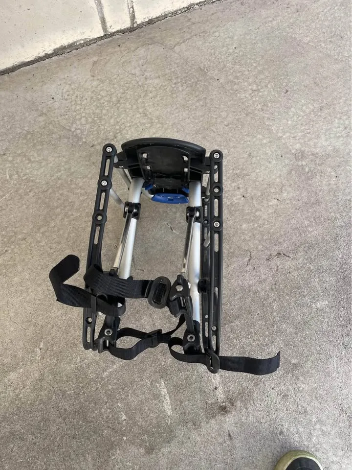 Thule Pack n Pedal Tour Rack and Side Frames image indicator(6)